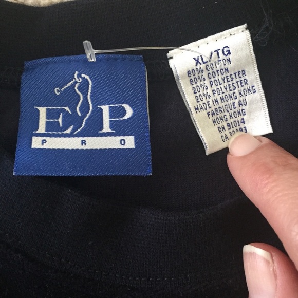 Vintage EP Pro Winnie the Pooh Velour Golf Sweatshirt Size XL Made in Hong Kong - Picture 3 of 6